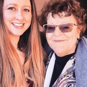 Meet your Posher, Connie